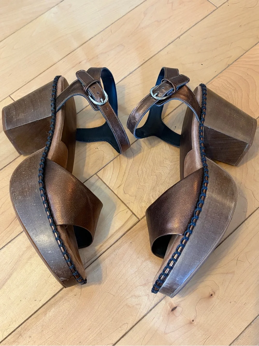 Rachel Comey Metallic Bronze Leather Wooden Block Heel Sandals size ten (10)